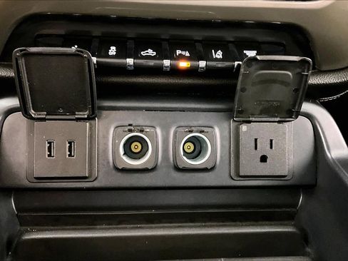 Used 2017 Chevrolet Silverado 2500 High Country w/ Duramax Plus Package image 34