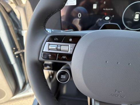 New 2026 Hyundai Ioniq 5 SE image 24