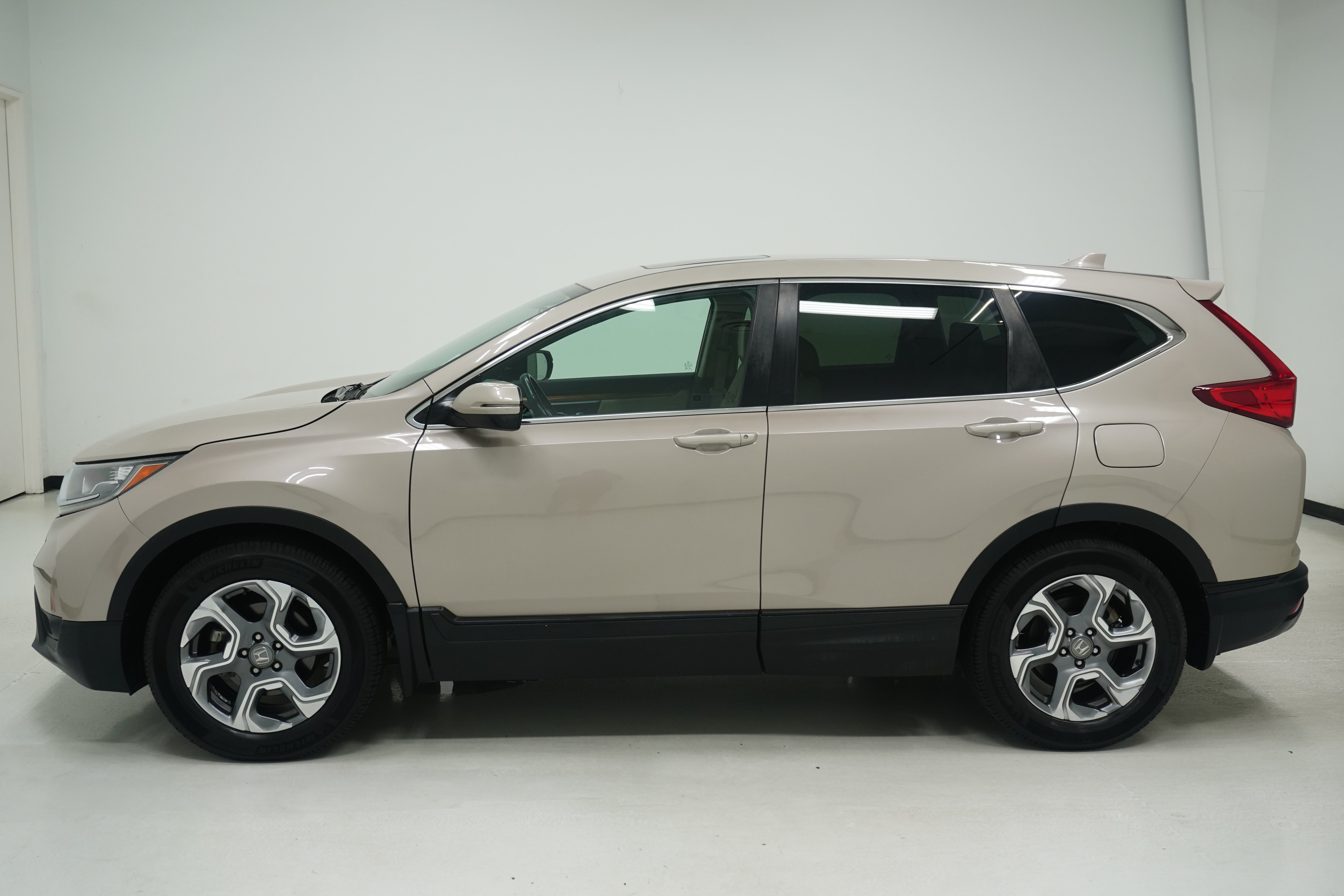 Used 2018 Honda CR-V EX-L image 7