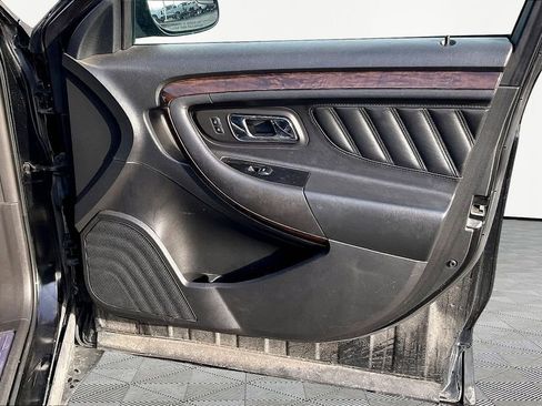 Used 2015 Ford Taurus Limited image 29