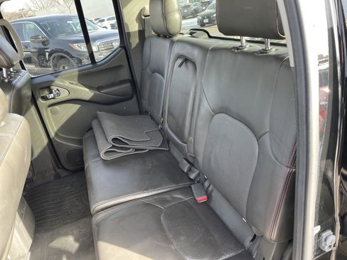 Used 2011 Nissan Frontier PRO-4X w/ Pro-4x Luxury Pkg image 13