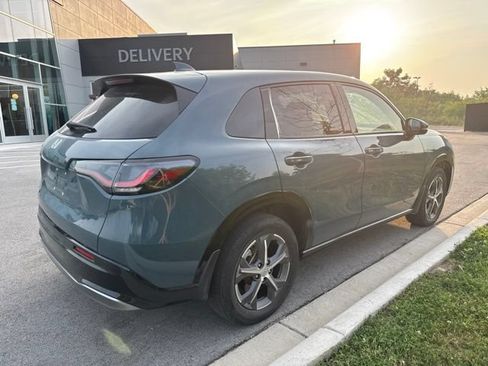 Used 2024 Honda HR-V EX-L image 3