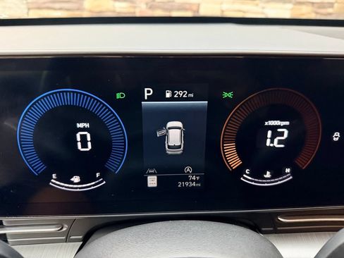 Used 2024 Hyundai Kona SE AWD/4WD image 25
