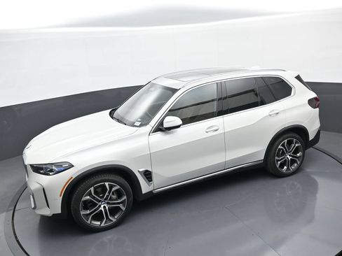 New 2026 BMW X5 xDrive40i AWD/4WD image 33