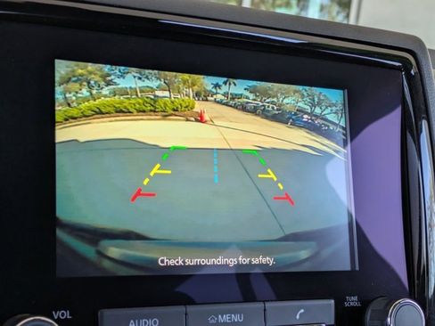 Used 2022 Nissan Frontier SV image 26