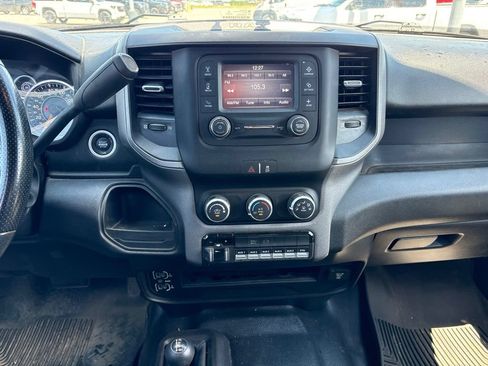 Used 2022 RAM 5500 Tradesman w/ Chrome Appearance Group AWD/4WD image 5