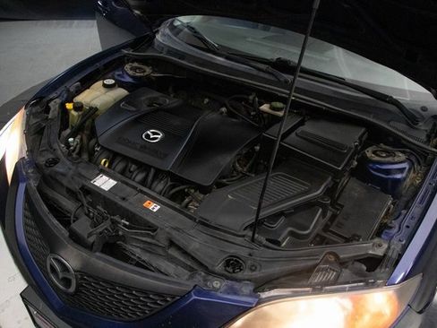 Used 2005 MAZDA MAZDA3 I w/ Pwr & 16" Alloy Wheel Pkg image 25