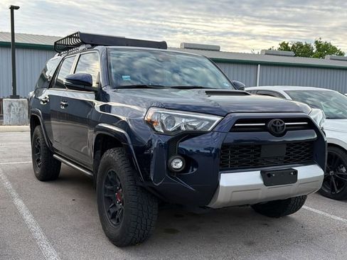 Used 2024 Toyota 4Runner TRD Off-Road Premium image 3