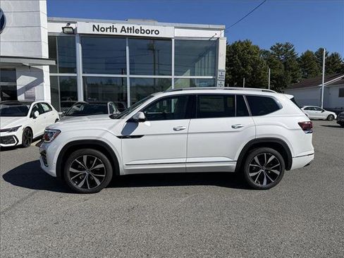 New 2026 Volkswagen Atlas SEL Premium R-Line AWD/4WD image 3