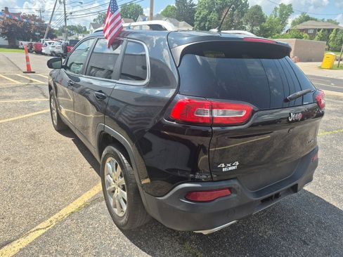 Used 2015 Jeep Cherokee Limited w/ Trailer Tow Group AWD/4WD image 5