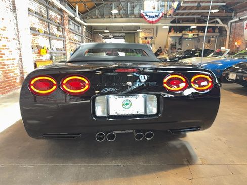 Used 1998 Chevrolet Corvette Convertible w/ Memory Pkg RWD image 4