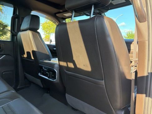 Used 2023 GMC Sierra 2500 Denali w/ Denali Ultimate Package image 22