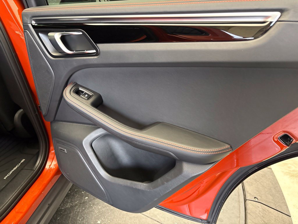 Certified 2023 Porsche Macan Turbo AWD/4WD image 26