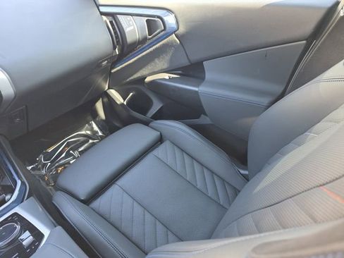 Certified 2025 BMW X3 xDrive30i image 18