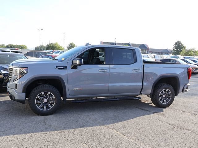 Used 2024 GMC Sierra 1500 AT4 w/ Technology Package AWD/4WD image 4