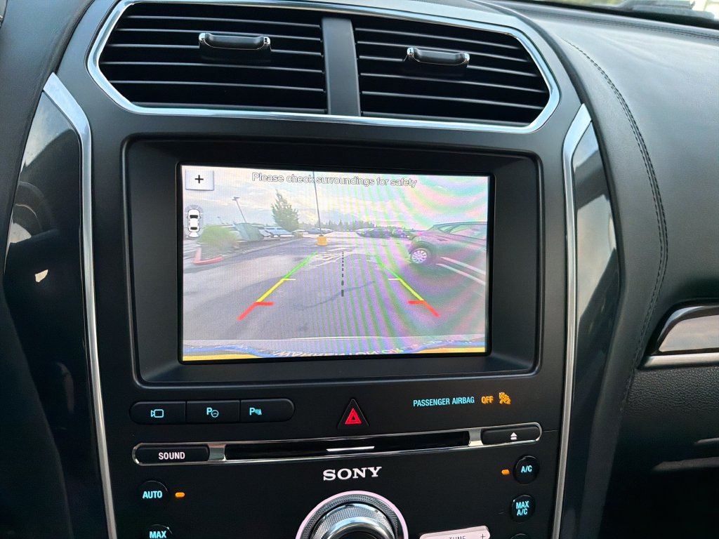Used 2017 Ford Explorer Platinum AWD/4WD image 19