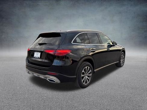 Used 2024 Mercedes-Benz GLC 300 image 7