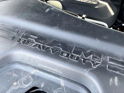 Used 2019 RAM 2500 Big Horn image 32