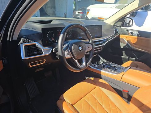 Used 2024 BMW X7 xDrive40i AWD/4WD image 9