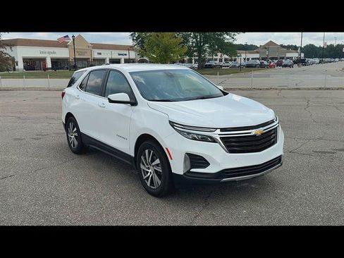 Used 2024 Chevrolet Equinox LT FWD image 30