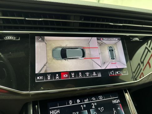 Used 2020 Audi Q8 Premium Plus w/ Premium Plus Package image 33