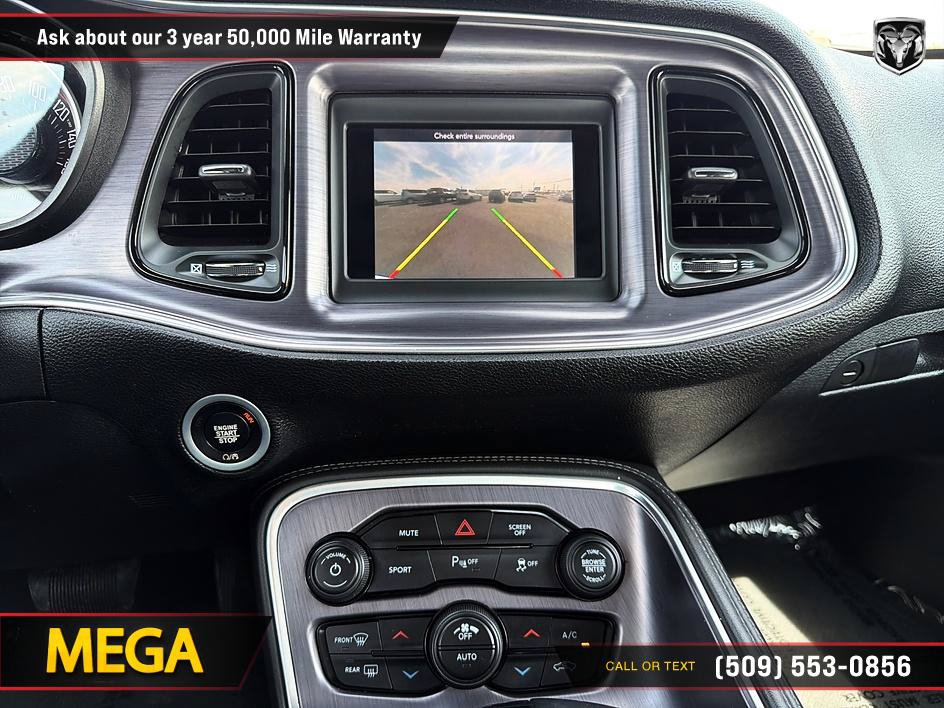 Used 2018 Dodge Challenger SXT w/ Driver Convenience Group RWD image 31
