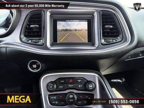 Used 2018 Dodge Challenger SXT w/ Driver Convenience Group RWD image 31
