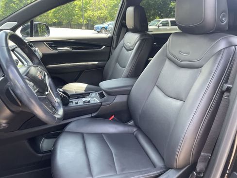 Certified 2024 Cadillac XT5 Premium Luxury w/ LPO, Floor Liner Package AWD/4WD image 12