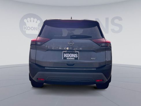 Used 2023 Nissan Rogue SV image 5