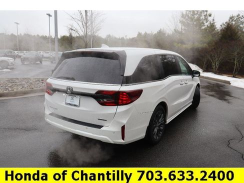 Certified 2025 Honda Odyssey Touring image 7