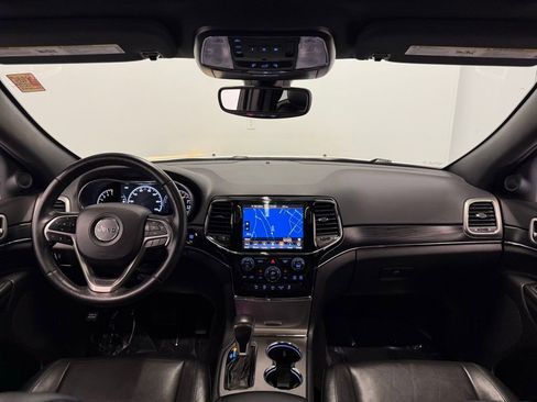 Used 2019 Jeep Grand Cherokee Limited image 25