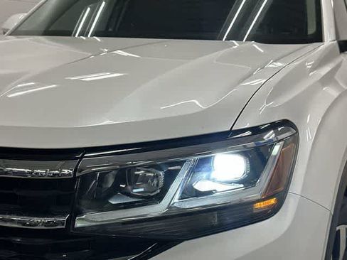 Used 2023 Volkswagen Atlas SEL Premium AWD/4WD image 32