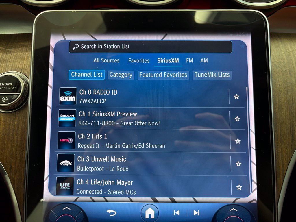 Used 2023 Mercedes-Benz C 300 Sedan image 25