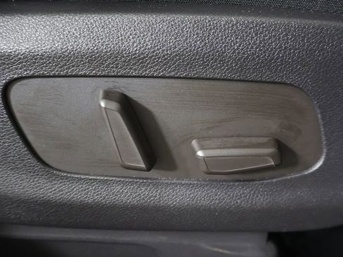 Used 2025 Kia Carnival SX Prestige FWD image 39