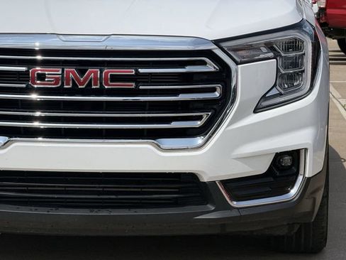 Used 2024 GMC Terrain SLT FWD image 7