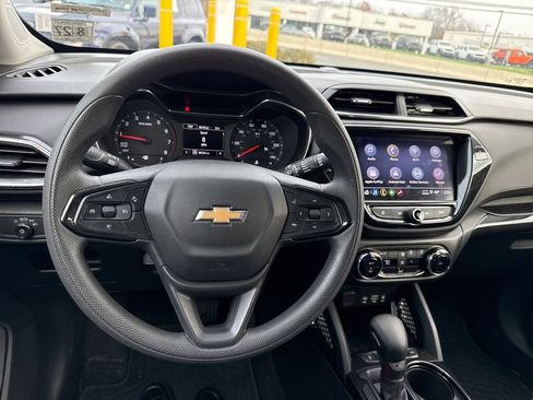 Used 2023 Chevrolet TrailBlazer LT w/ Convenience Package image 37