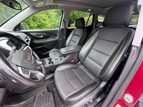 Used 2024 GMC Terrain SLT w/ Elevation Edition AWD/4WD image 12