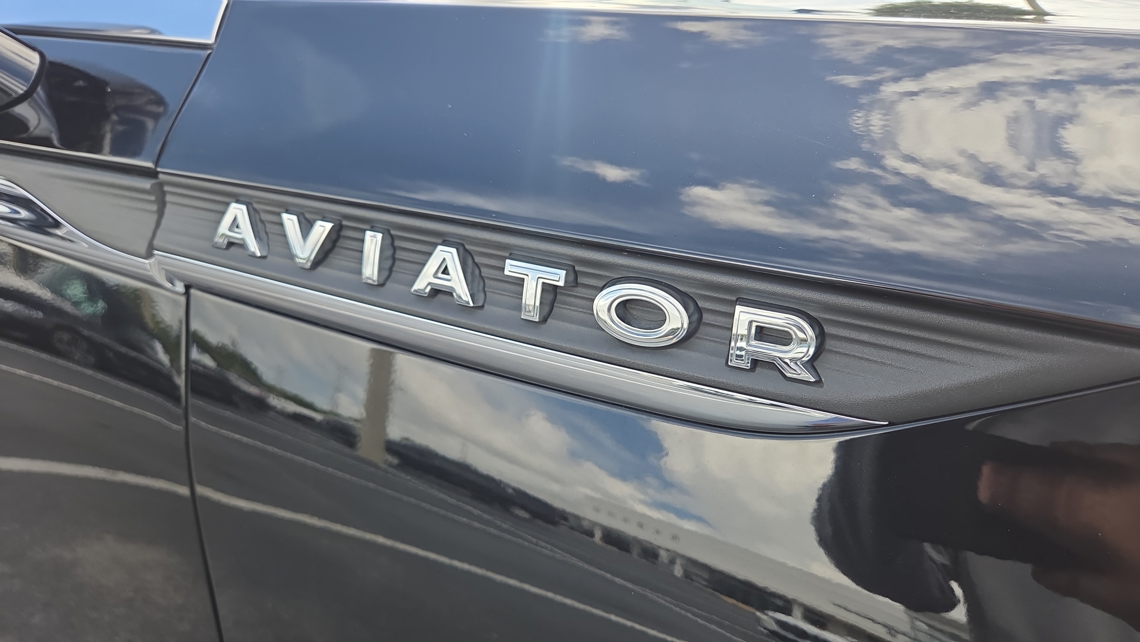 Used 2020 Lincoln Aviator Reserve w/ Equipment Group 201A RWD image 34