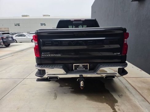 Used 2024 Chevrolet Silverado 1500 LTZ AWD/4WD image 5