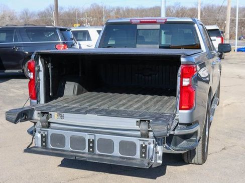 Used 2022 Chevrolet Silverado 1500 LTZ w/ LTZ Convenience Package II RWD image 11