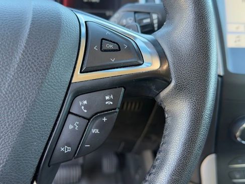 Used 2019 Ford Edge SEL w/ Equipment Group 201A image 10