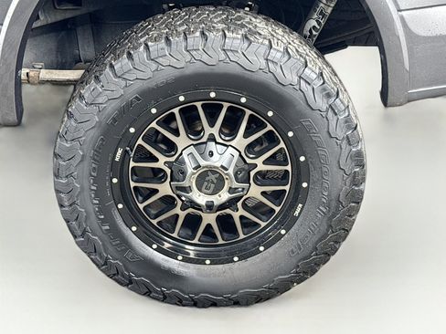 Used 2020 Ford F150 XLT w/ Equipment Group 302A Luxury AWD/4WD image 9