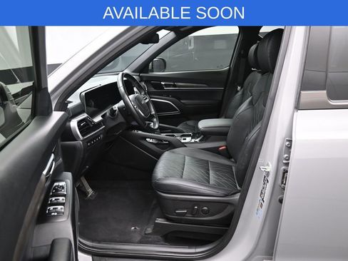 Used 2023 Kia Telluride EX X-Line AWD/4WD image 9