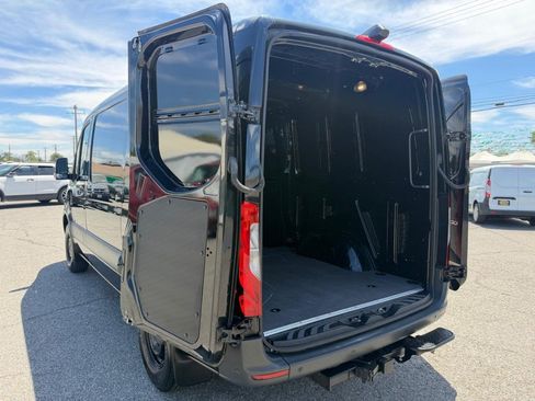 Used 2022 Mercedes-Benz Sprinter 2500 image 19