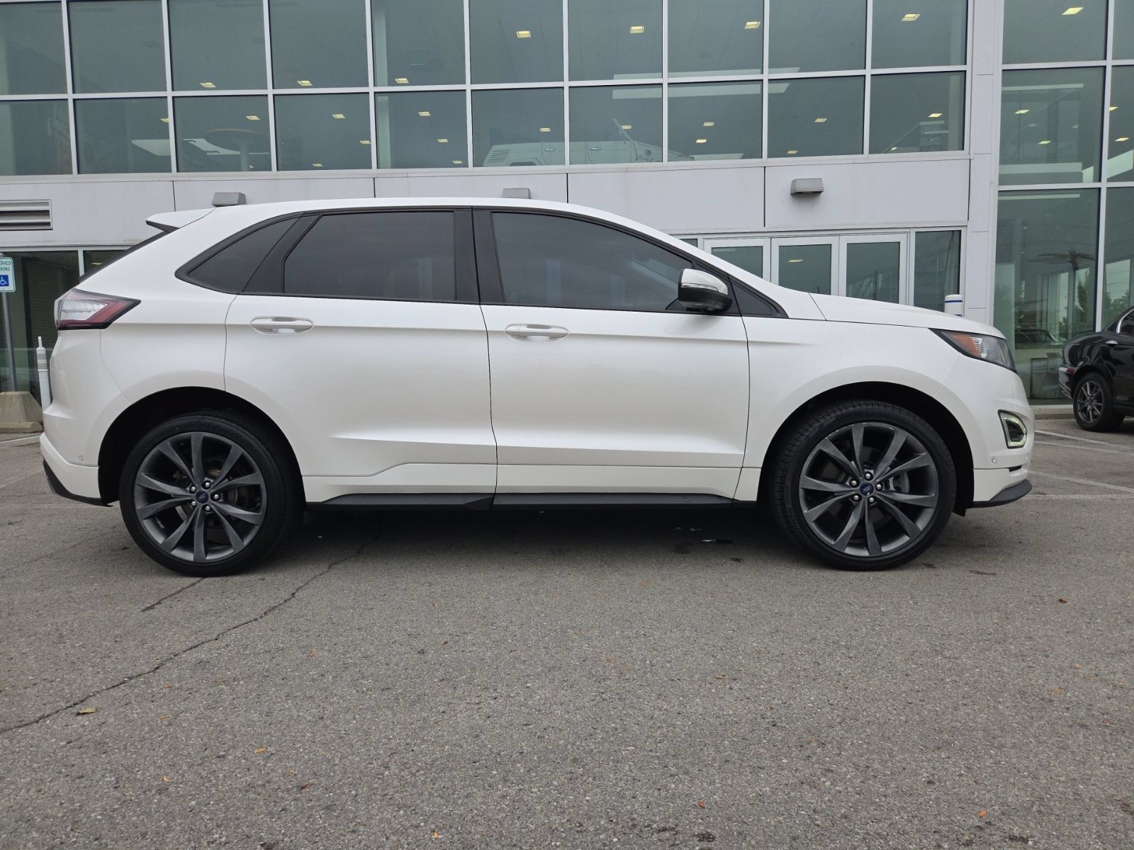 Used 2017 Ford Edge Sport w/ Equipment Group 401A AWD/4WD image 2