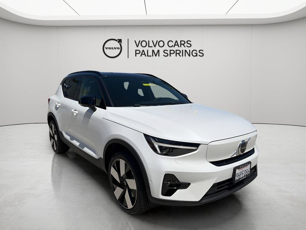 Used 2023 Volvo XC40 Recharge Ultimate AWD/4WD image 1