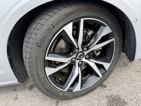 Used 2024 Volvo S60 B5 Plus AWD/4WD image 8