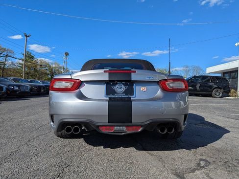 Used 2017 FIAT 124 Spider Abarth RWD image 9
