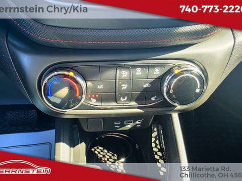Used 2023 Chevrolet TrailBlazer RS FWD image 17