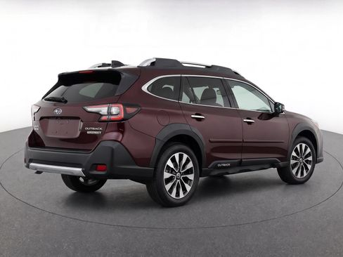 Used 2025 Subaru Outback Touring XT AWD/4WD image 3